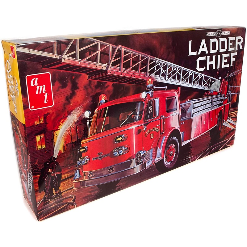 AMT 980 1/25 American LaFrance Aero Chief Fire Truck