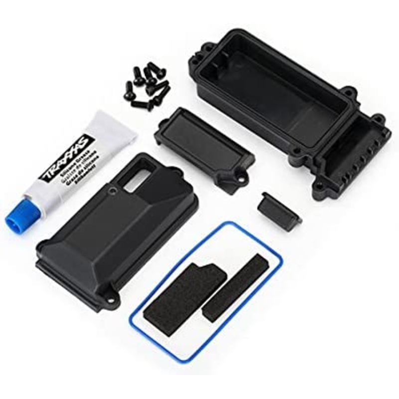TRAXXAS 8224 Box, receiver sealed / wire cover / foam pads / silicone grease / 3x8 BCS (5)/ 2.5x8 CS (2)