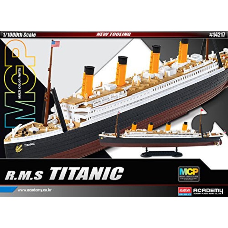 Academy - 1/1000 R.M.S. Titanic