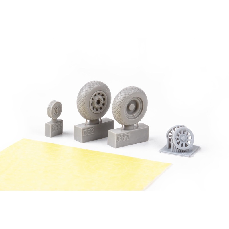 Eduard - 1/48 P-51B/C Wheels Diamond Tread 2 Brassin set (for Eduard) 648990
