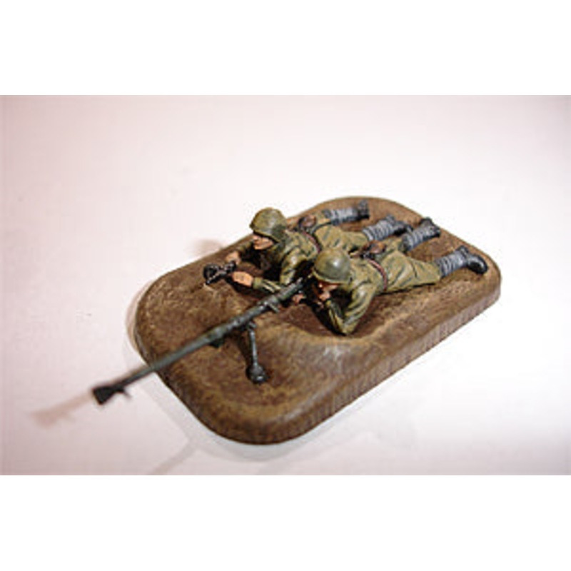 Zvezda 1/72 Soviet Anti-Tank team 6135