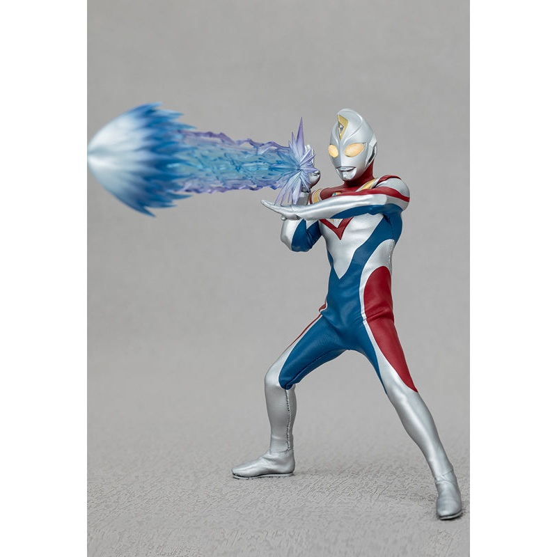 ULTRAMAN DYNA Alphamax DYNA