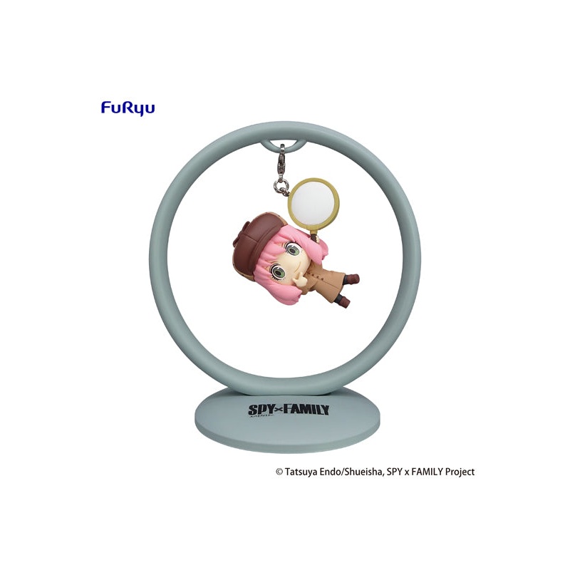 SPYFAMILY FURYU Trapeze Figure -Anya Forger Detective-
