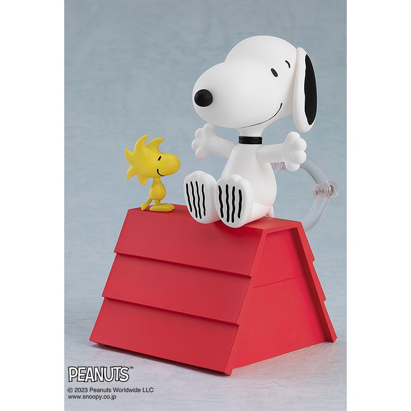 2200 PEANUTS Nendoroid Snoopy